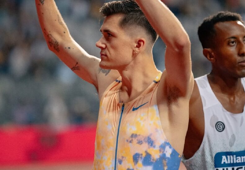 Jakob Ingebrigtsen running