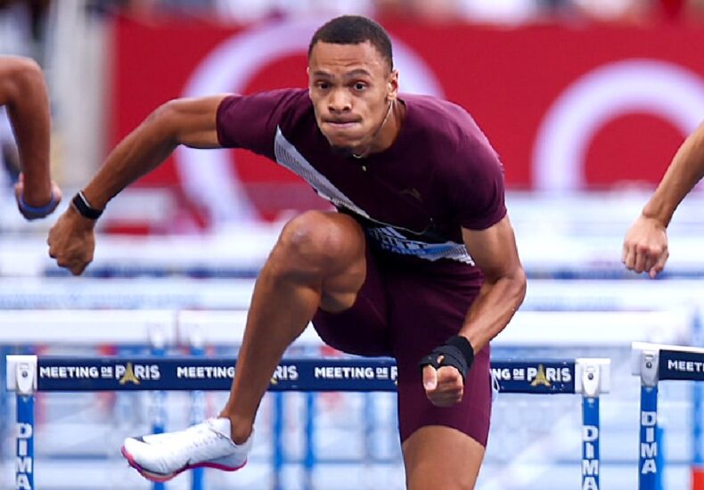 Jamal Britt hurdles win