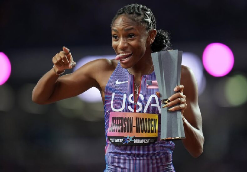 Melissa Jefferson-Wooden trophy